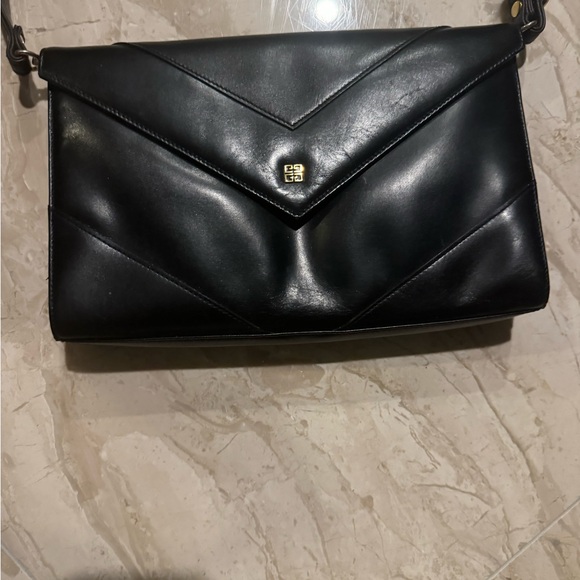 Vintage Givenchy Black Leather Shoulder bag. - Picture 15 of 16